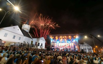 Tri tamburaške koncertne poslastice